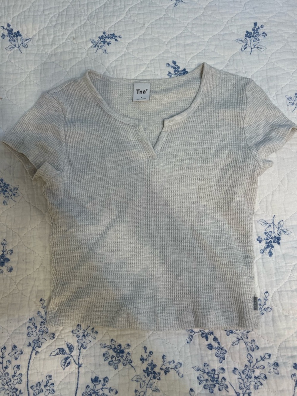 Tna Waffel Split-Neck Crop Top in Light Gray